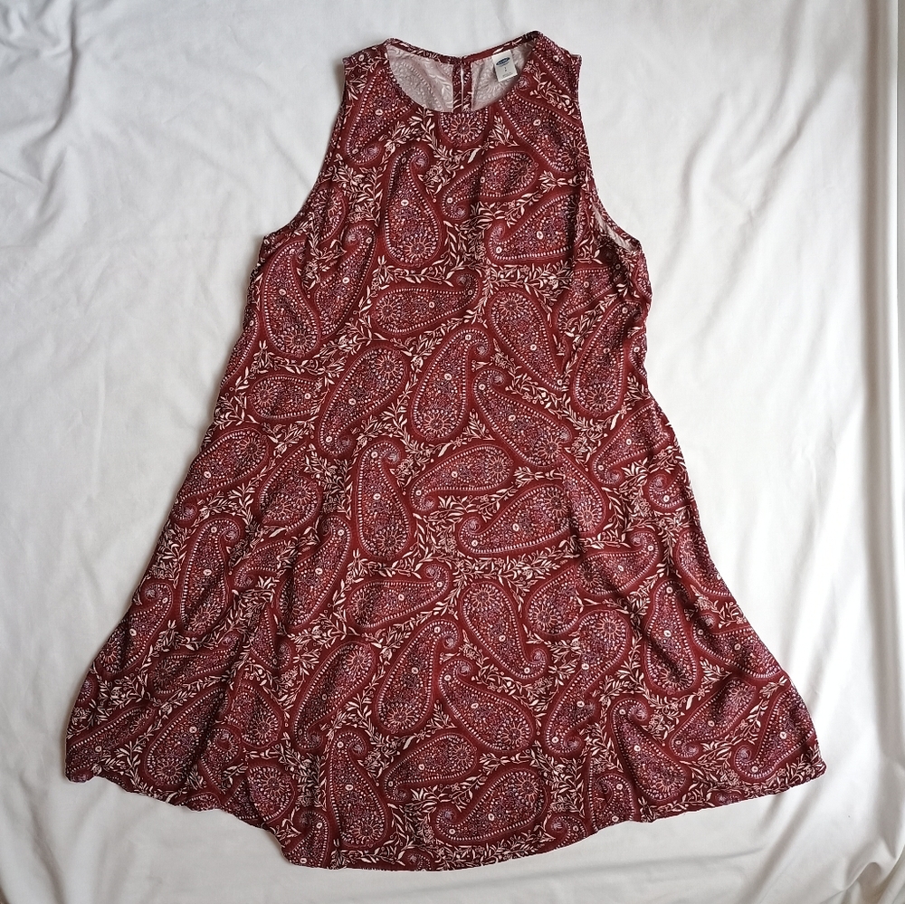 Old Navy Swing Dress Womens Sz S Sleeveless Paisley Dark Red Keyhole Back